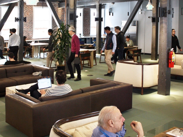 LOUNGE FLOOR - WW - 149 NMS